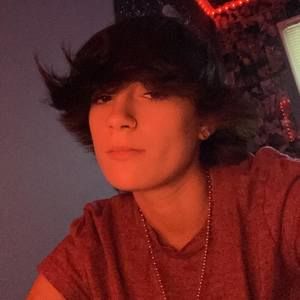 Meet your Posher, Mia